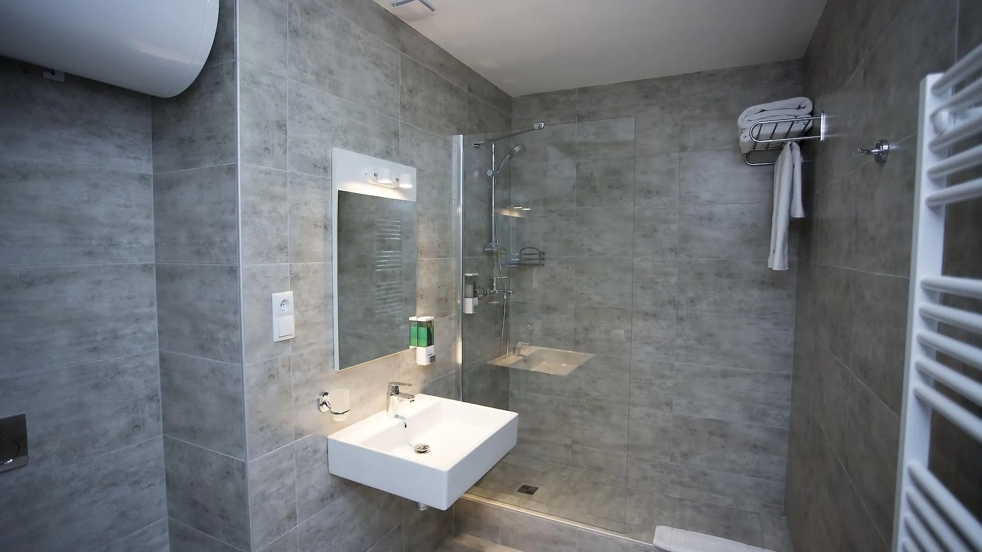 Tangerine Apart Hotel Батуми