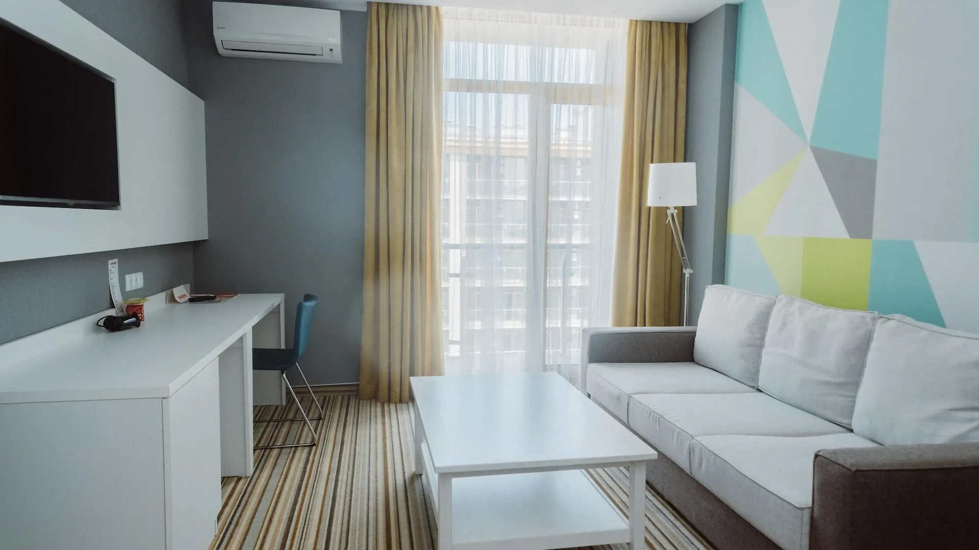 Tangerine Apart Hotel Батуми