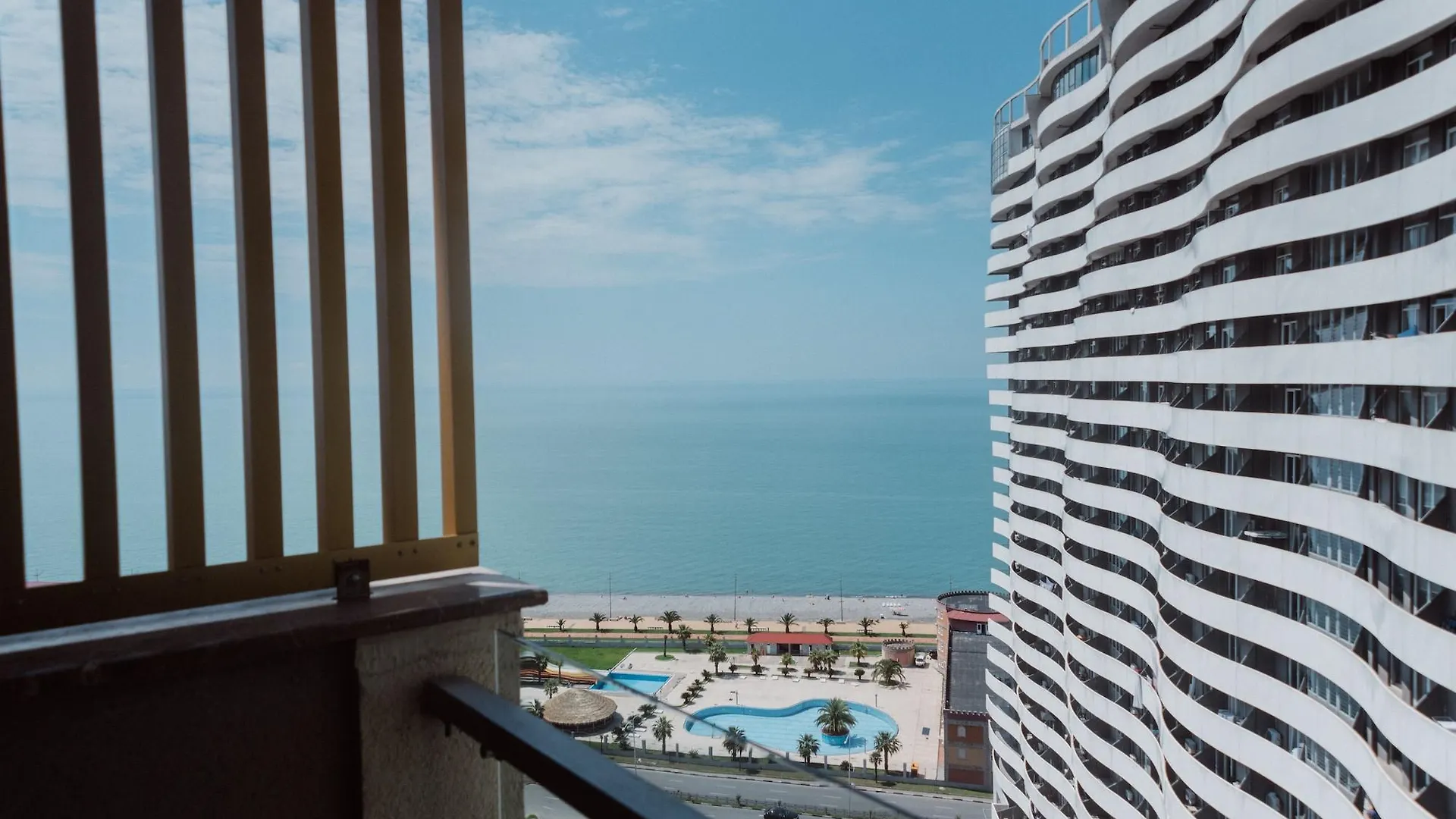 Tangerine Apart Hotel Батуми