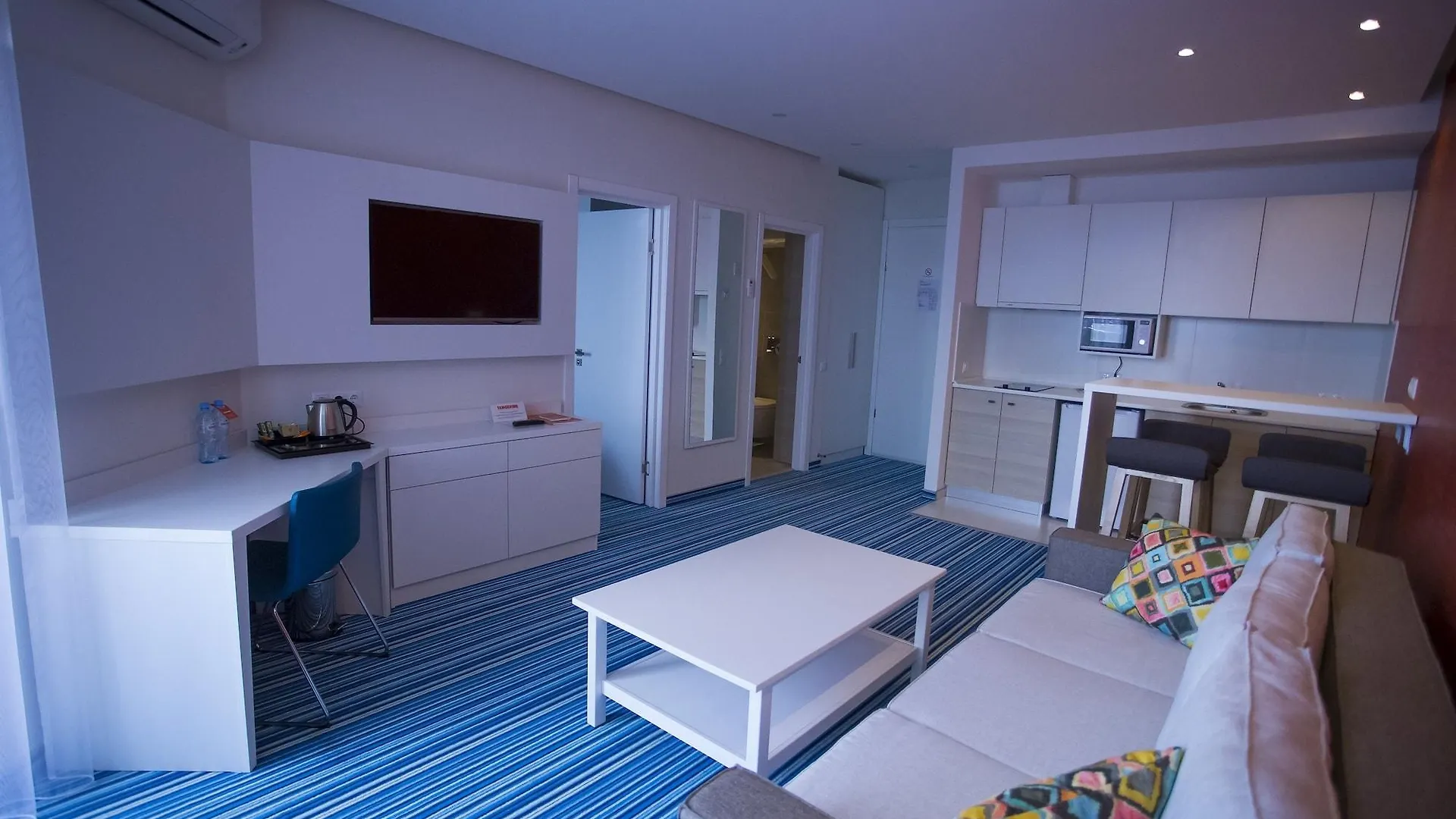 Tangerine Apart Hotel Батуми