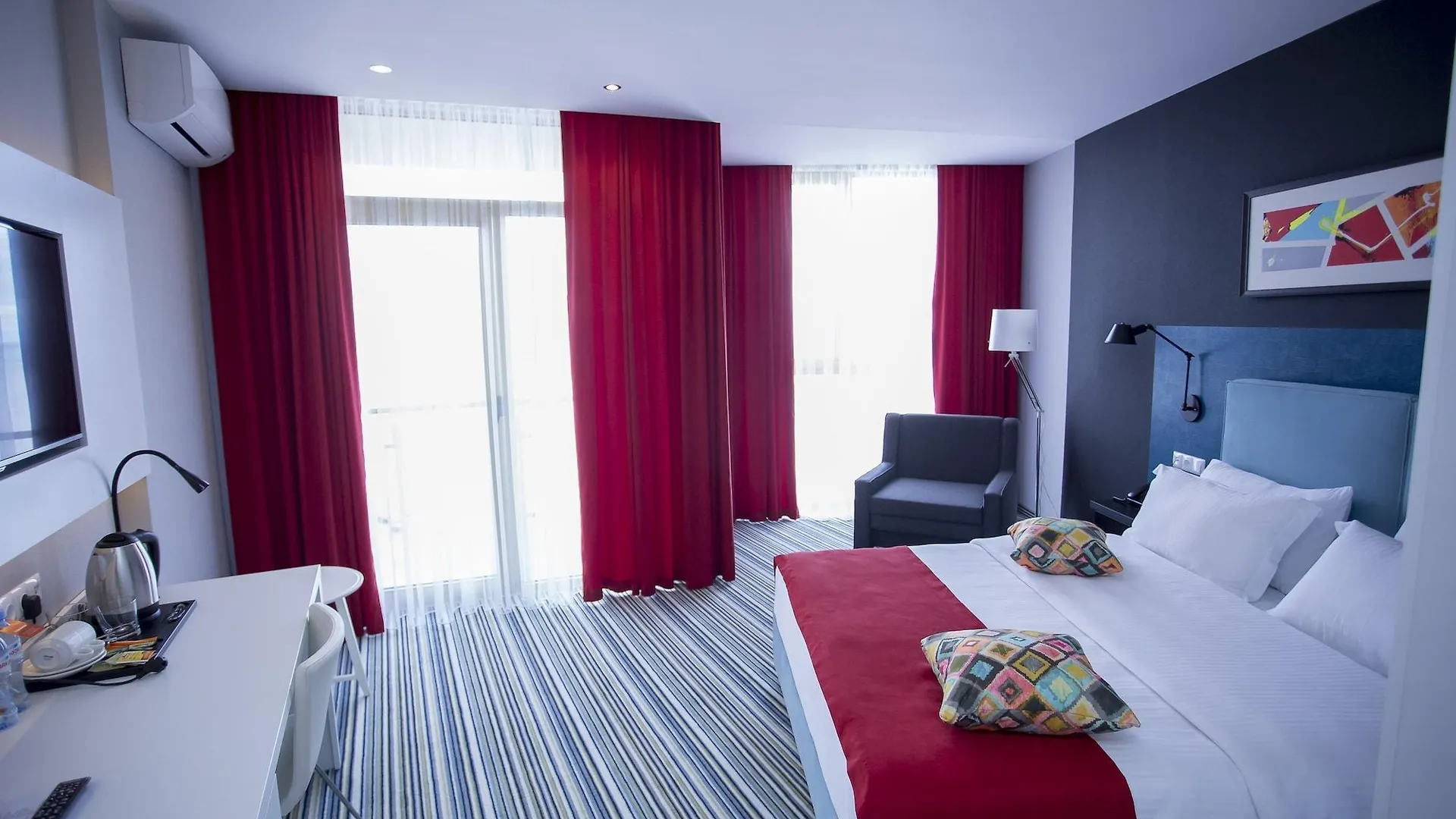 Tangerine Apart Hotel Батуми 4*,  Грузия