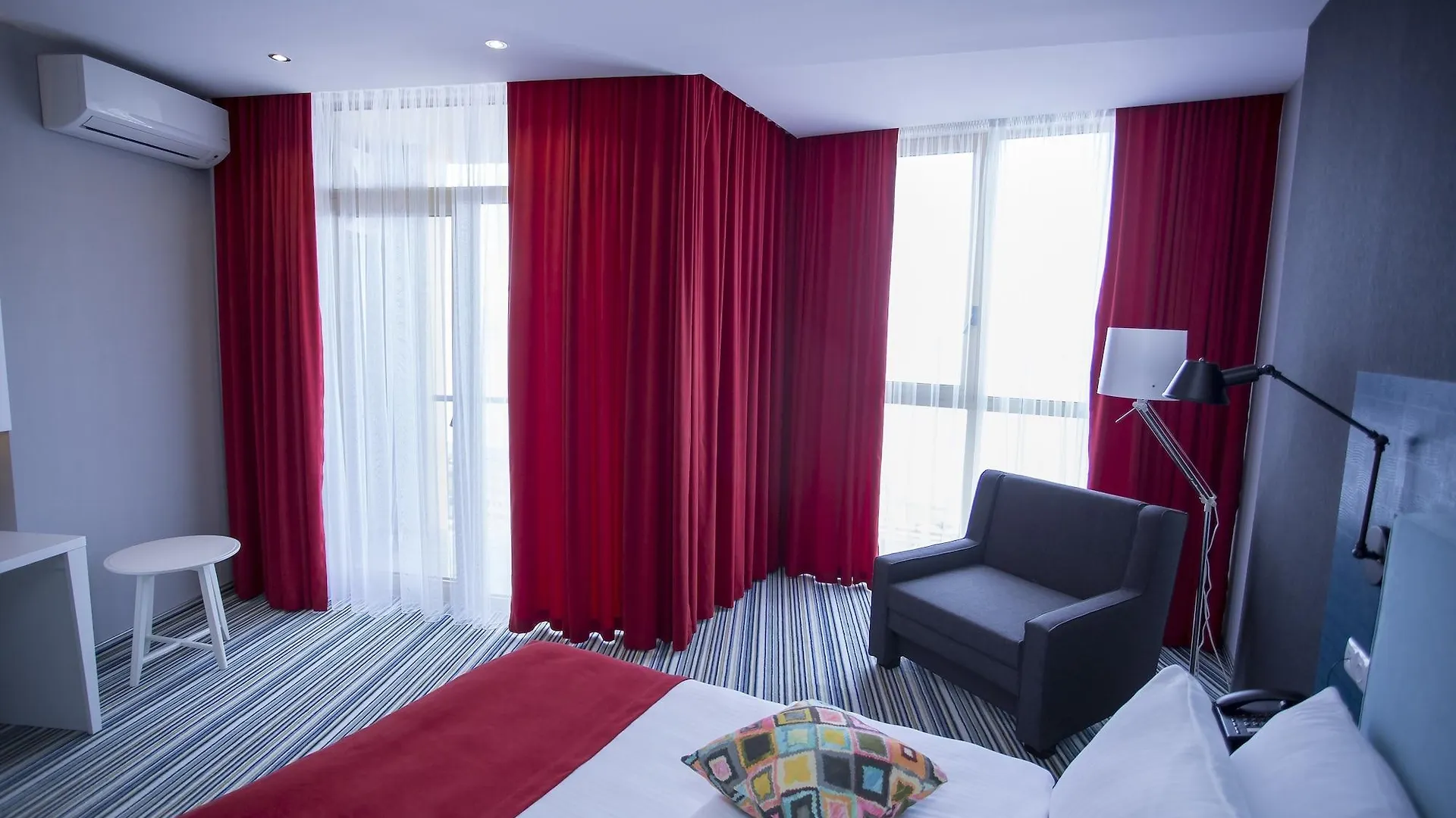 Tangerine Apart Hotel Батуми